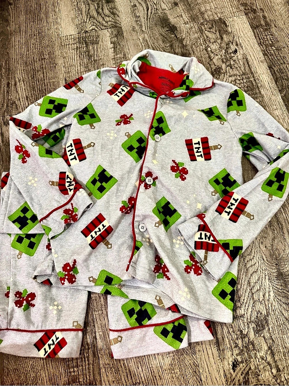 Minecraft Pajamas Boys Small Gray & Green Pajama Set